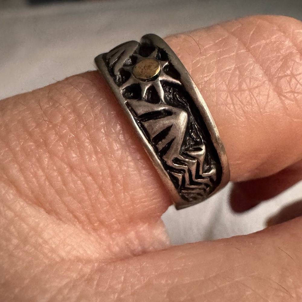 Sterling Silver Sun & Mountain Accent Ring with 18 k Gold Detail - Picture 7 of 12